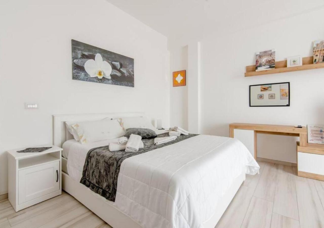 Il Barone Rosso B&B レッチェ エクステリア 写真